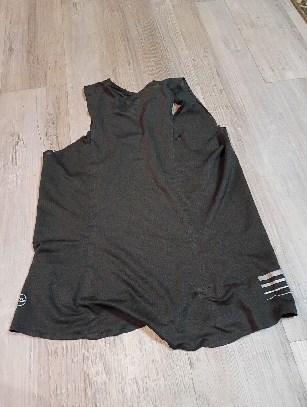 Workout Top - Picture 4 of 4